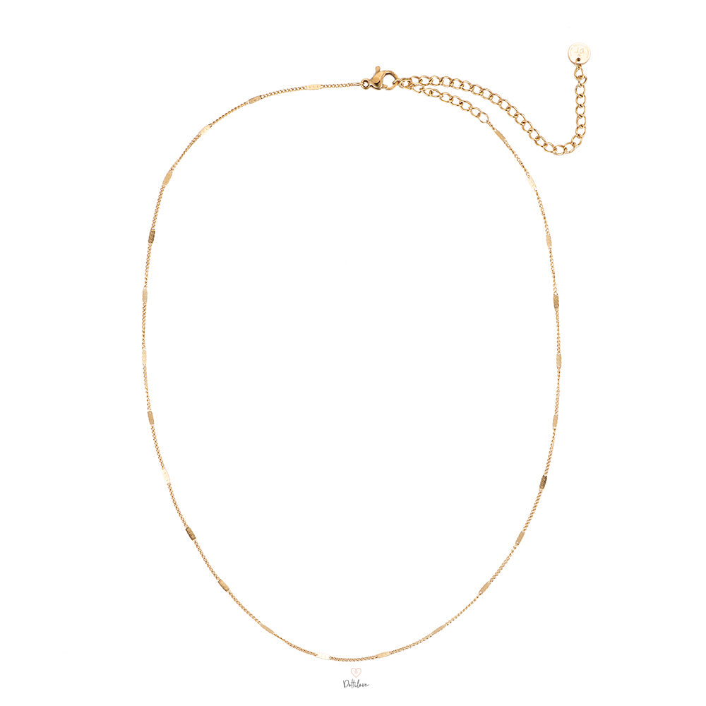 Less necklace gold