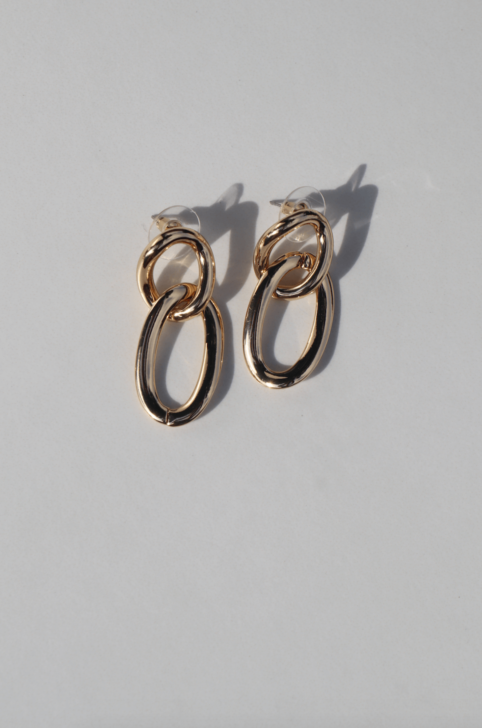 Balanced statement earring