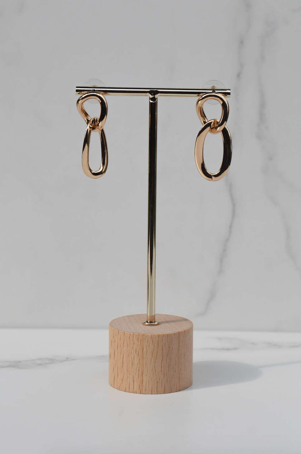 Balanced statement earring