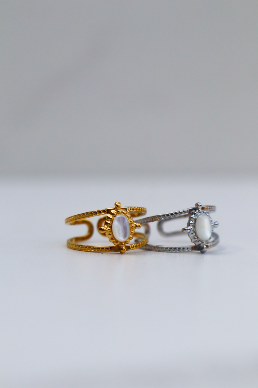 Fine pearl ring