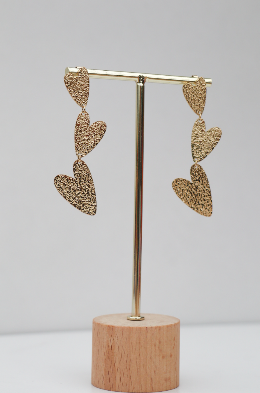 Hearts statement earring