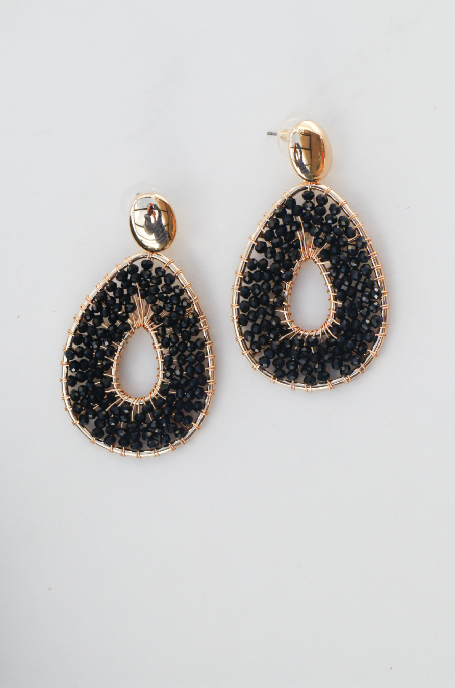 Kassy black statement earring