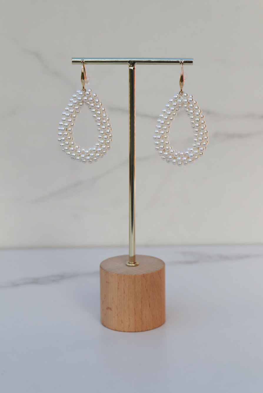 Flora pearl statement earring