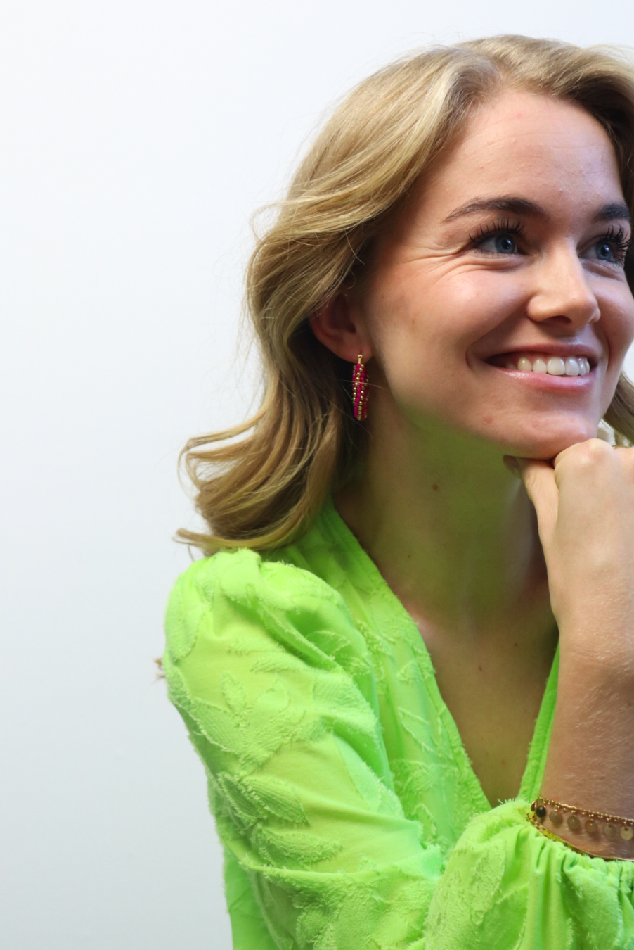 Elly pink statement earring