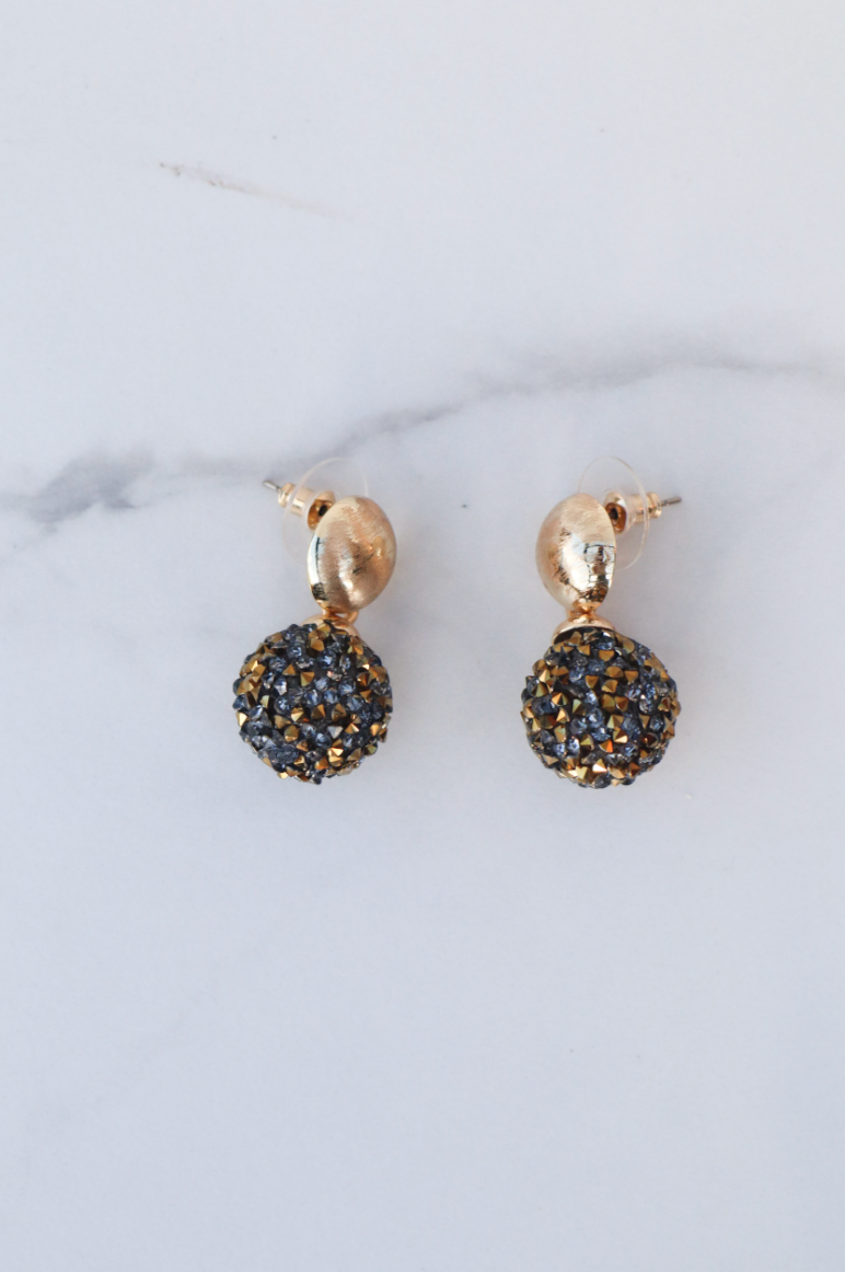 Disco statement earring