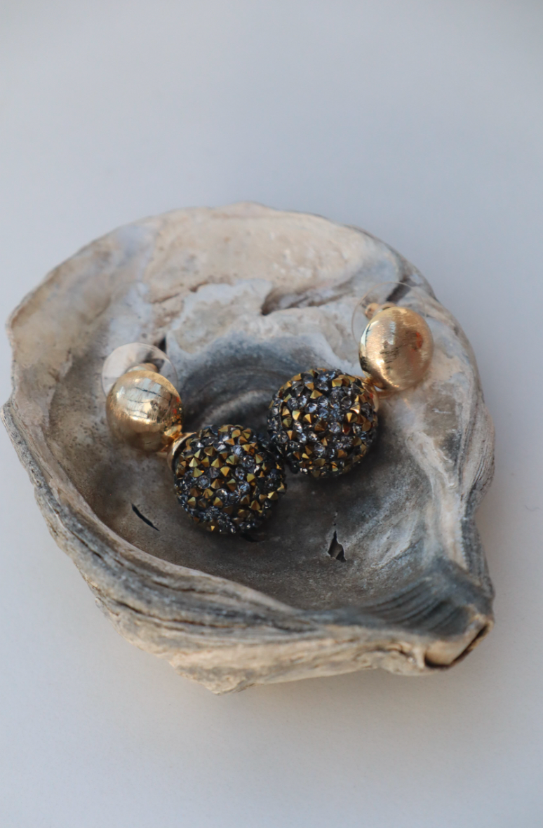 Disco statement earring