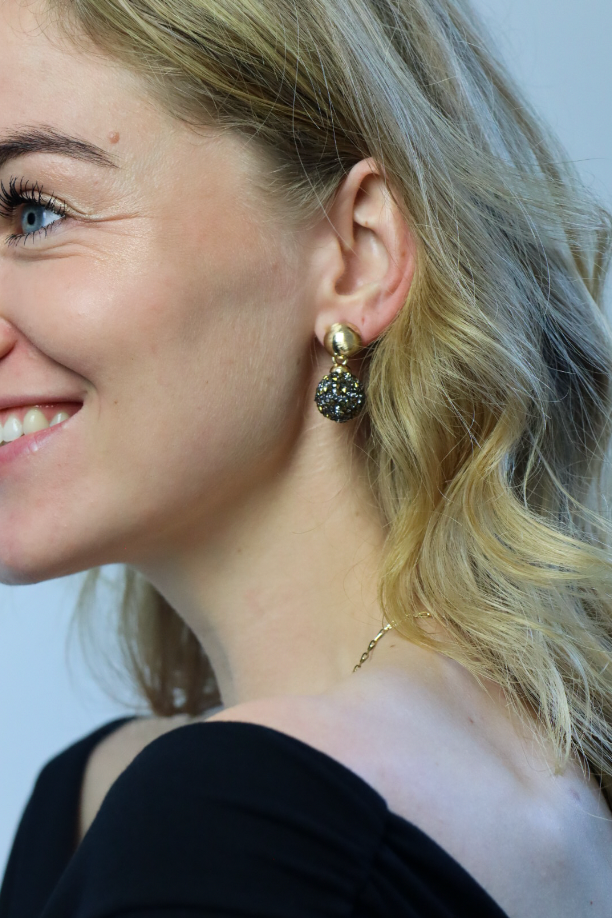 Disco statement earring