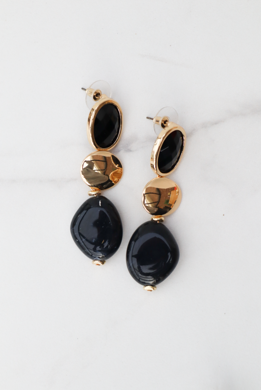 Soli black statement earring