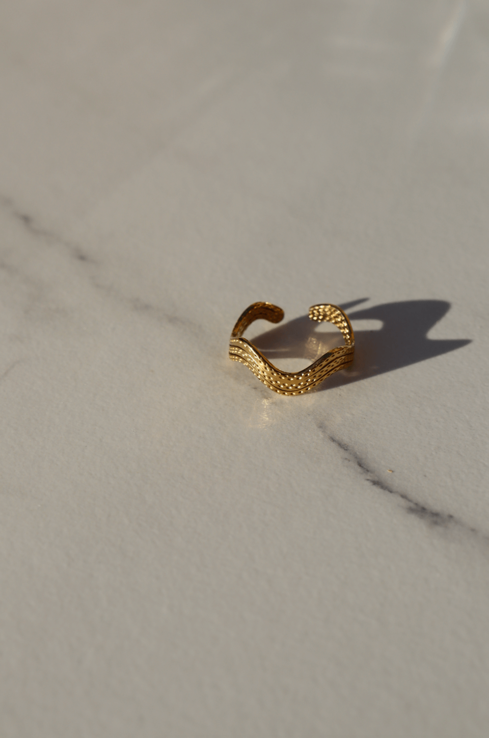 Wave ring
