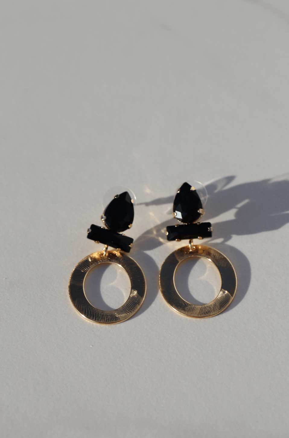 Billy black statement earring