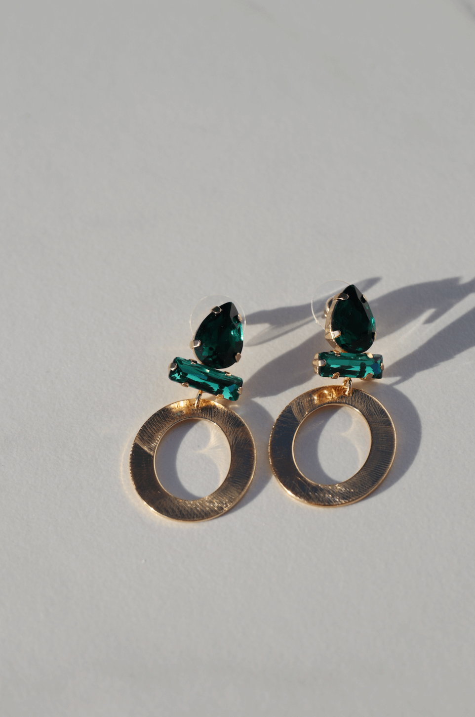 Billy green statement earring