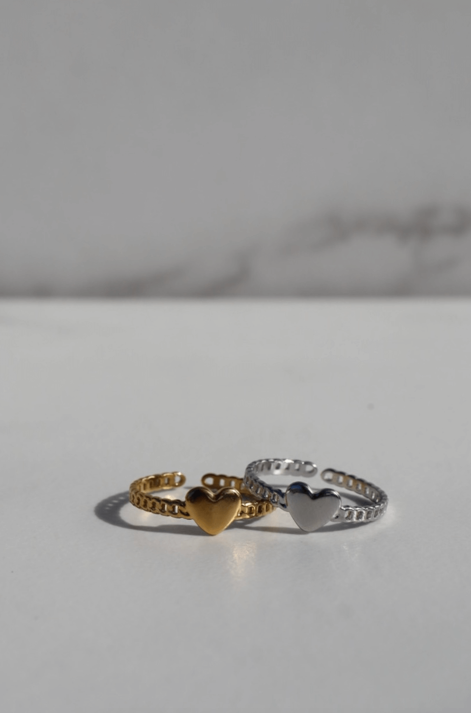 Lilly ring
