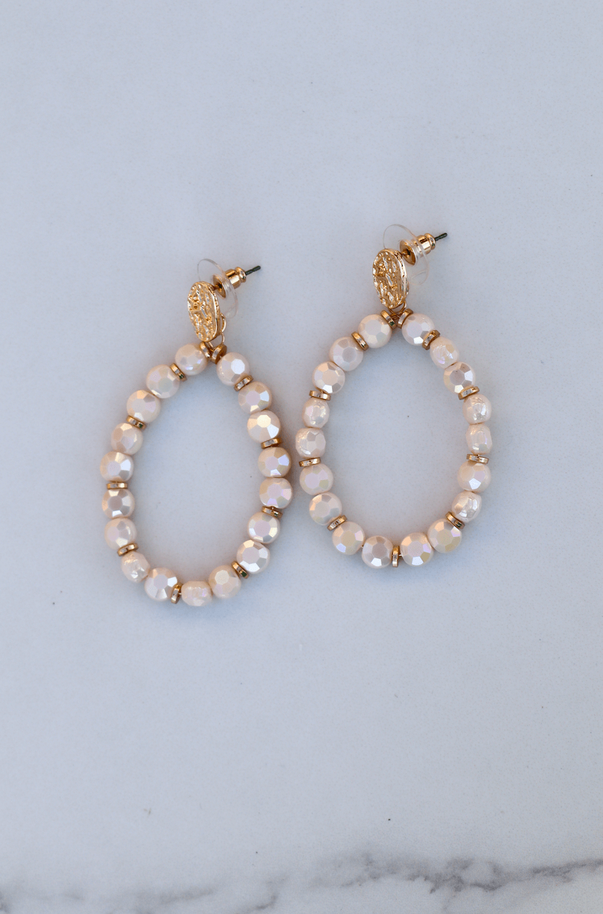 Kelly white statement earring