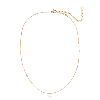 Less necklace gold