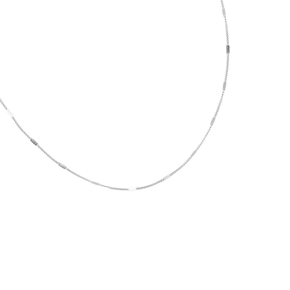 Less necklace silver