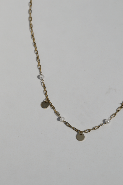 Golden Sands White necklace