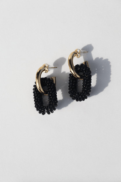 Steffy black statement earring