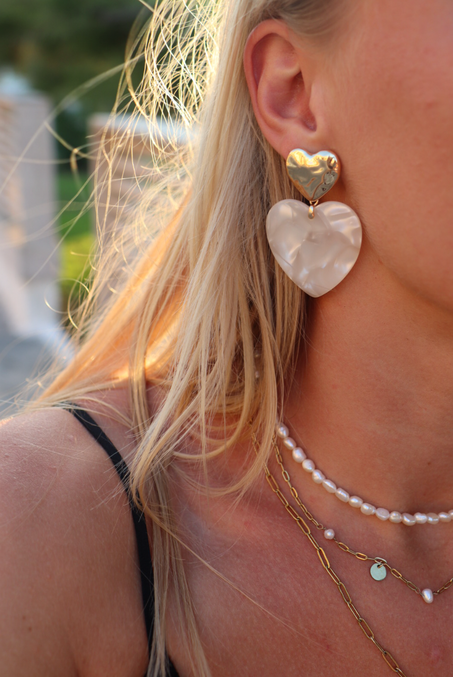 Liebe white statement earring