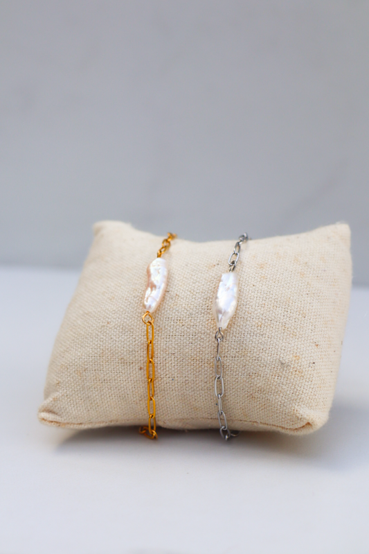 Jag pearl bracelet