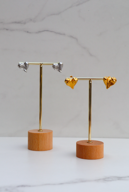 Broiling heart earrings