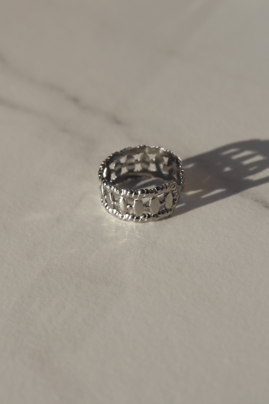 Oval boho ring