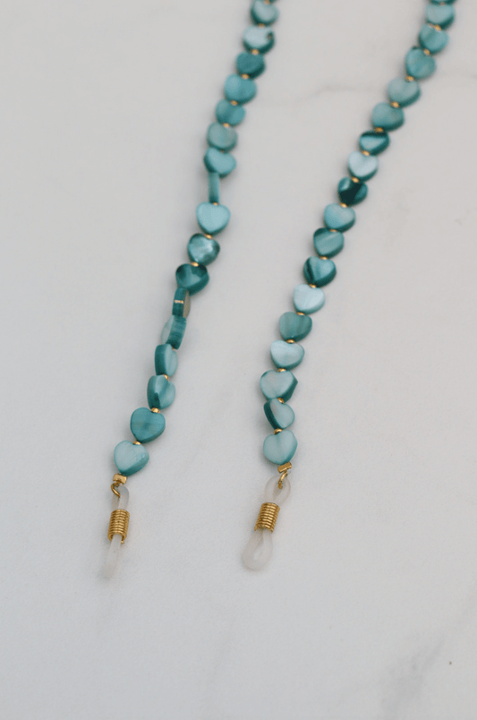 Turquoise shell heart sunny cord 