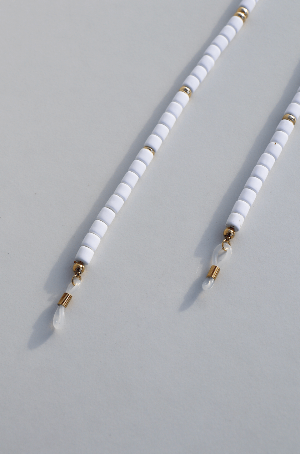 Party white sunny cord