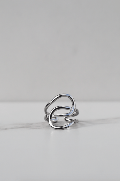 Swan love ring